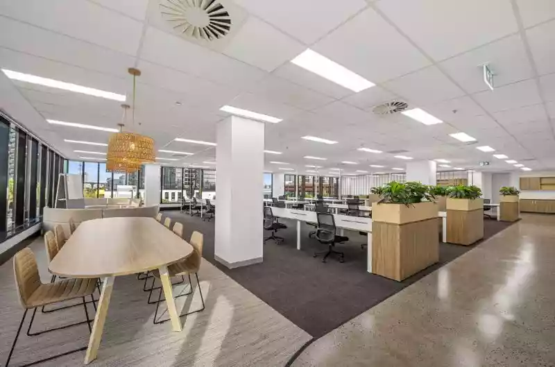 380 Docklands Drive