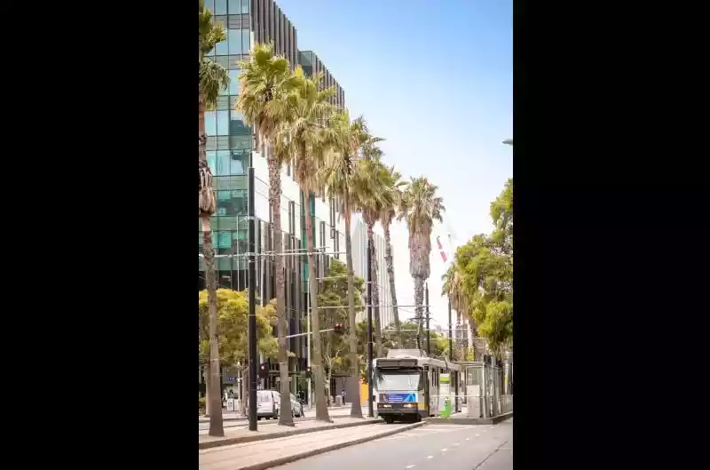 380 Docklands Drive