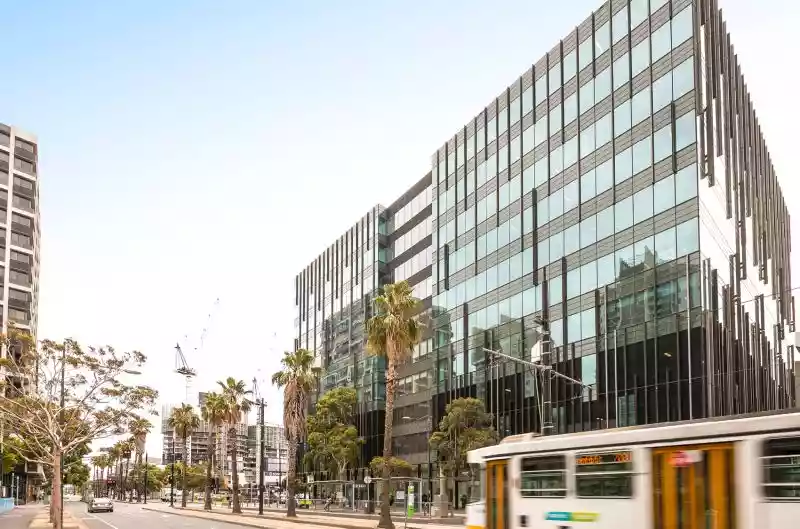 380 Docklands Drive