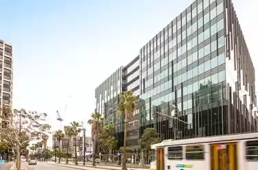 380 Docklands Drive