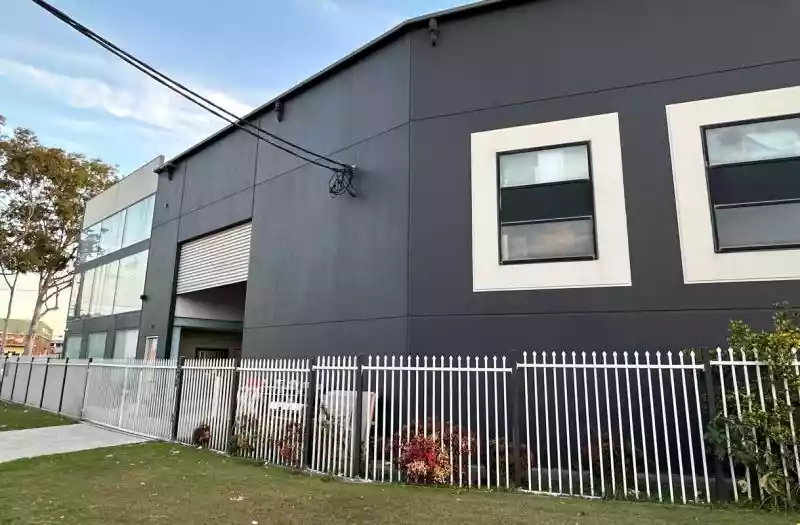 2-4 Warren Avenue