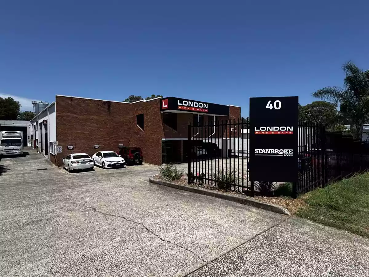 1&2/40 Container Street