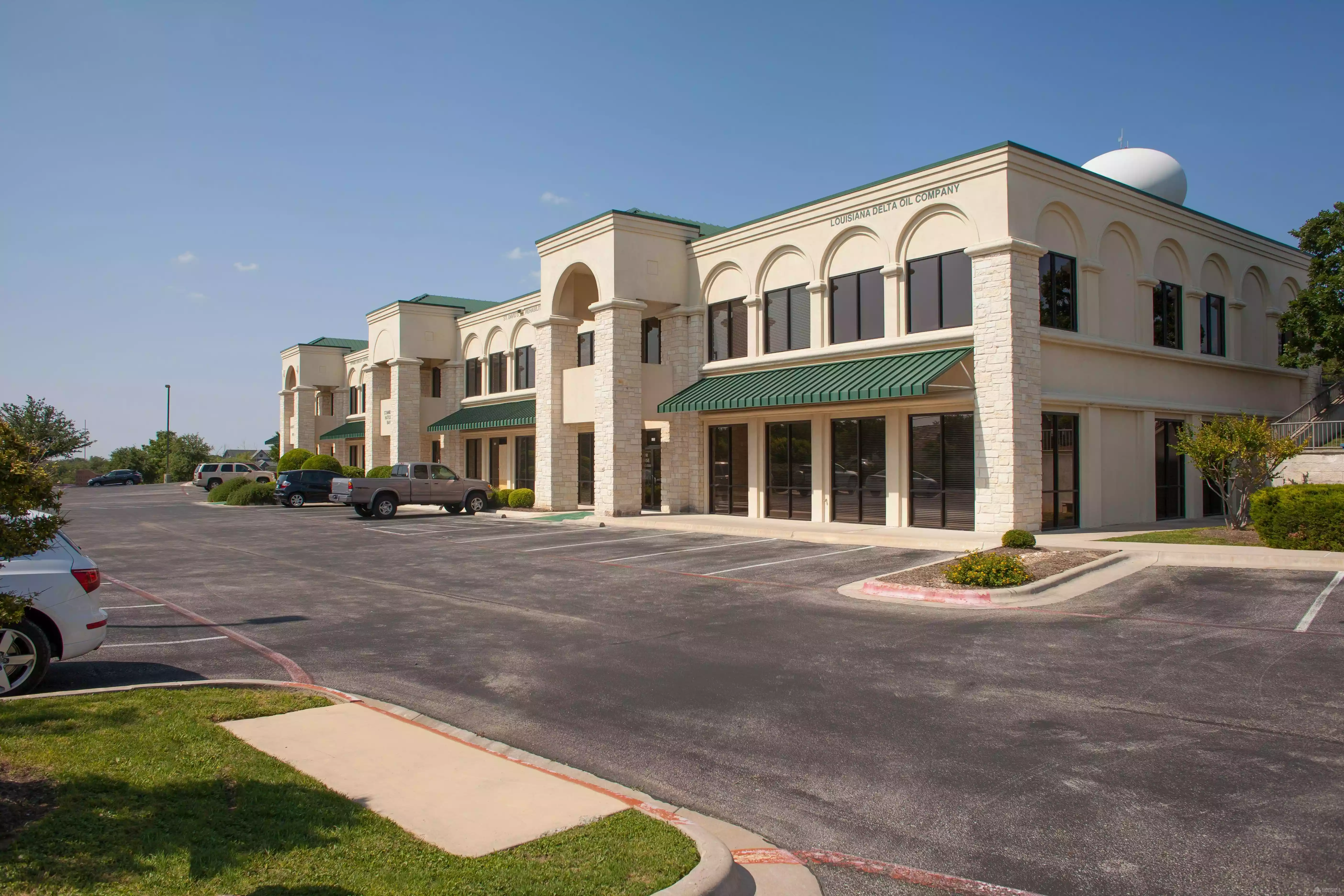 TOWERS OF LAKEWAY I