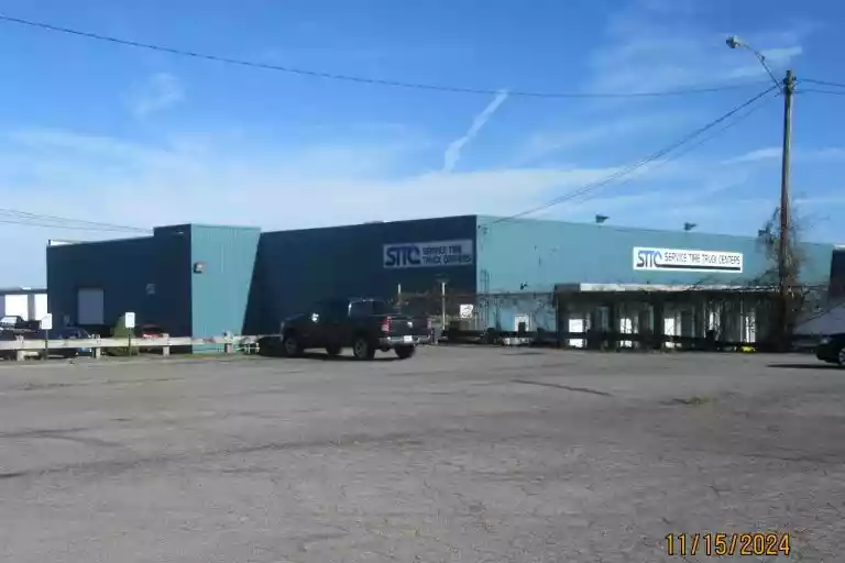 A4-2801 Court Street