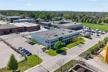 Dollard-Des Ormeaux - Warehouse/Distribution