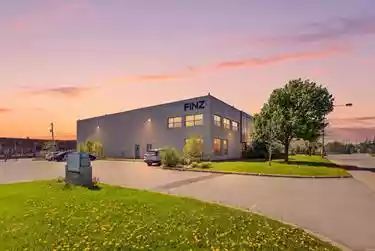 Dollard-Des Ormeaux - Warehouse/Distribution