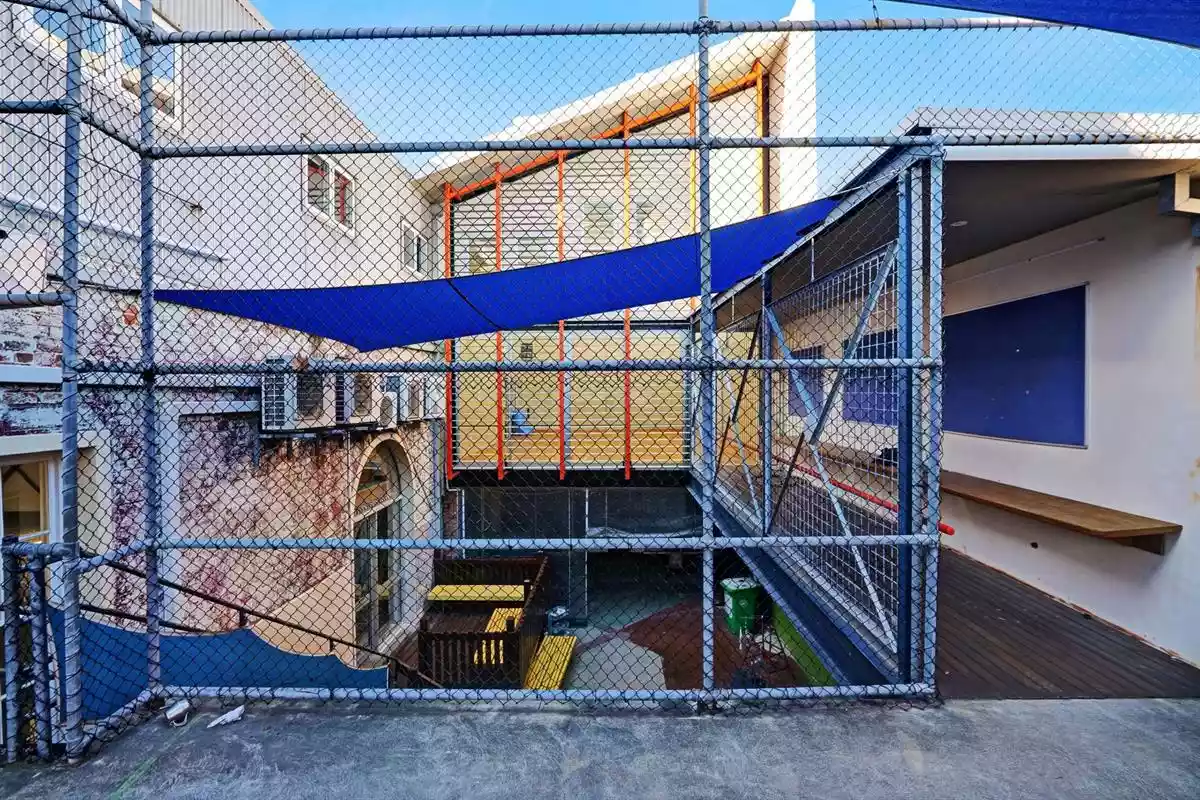 10-12 Henry Street