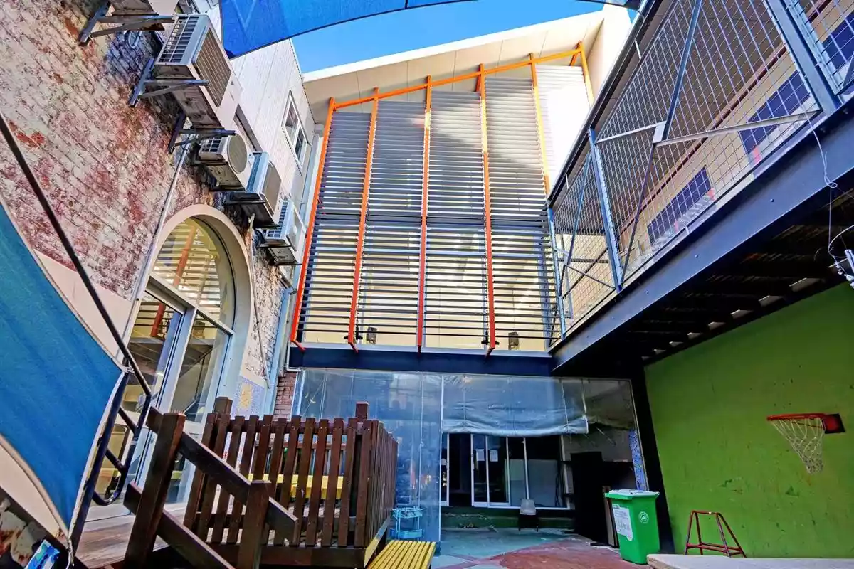 10-12 Henry Street