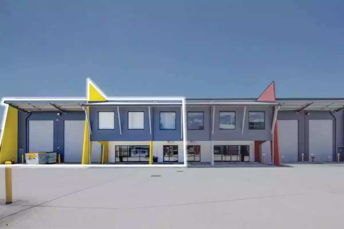 15/210 Robinson Road East