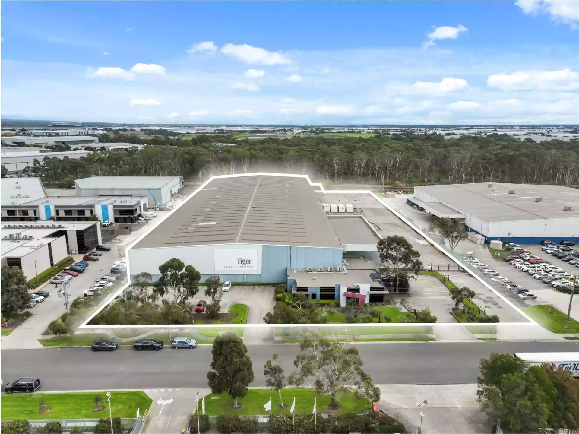 PREMIUM OFFICE & WAREHOUSE FACILITY