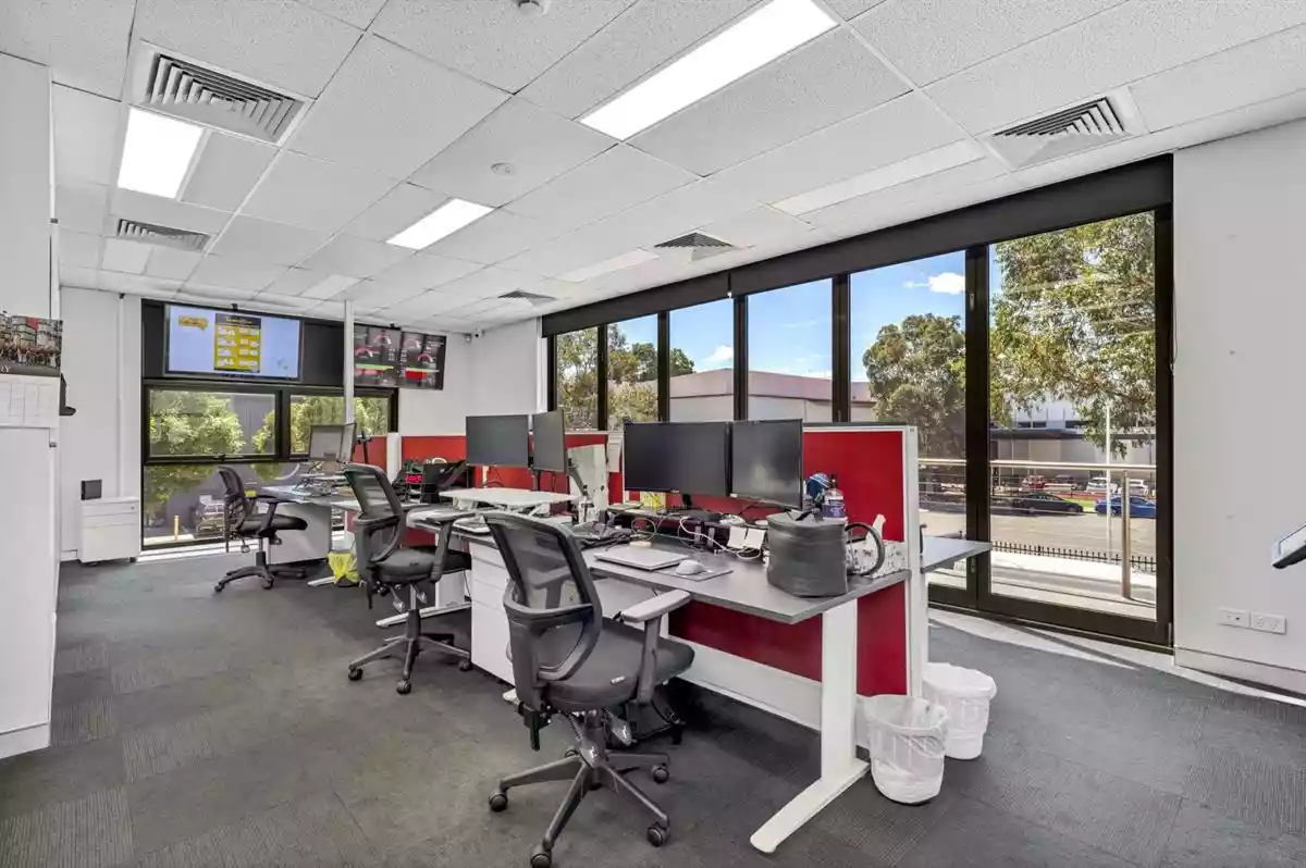 18 Yulong Close