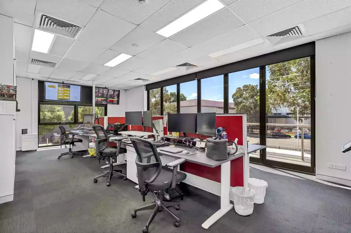 18 Yulong Close