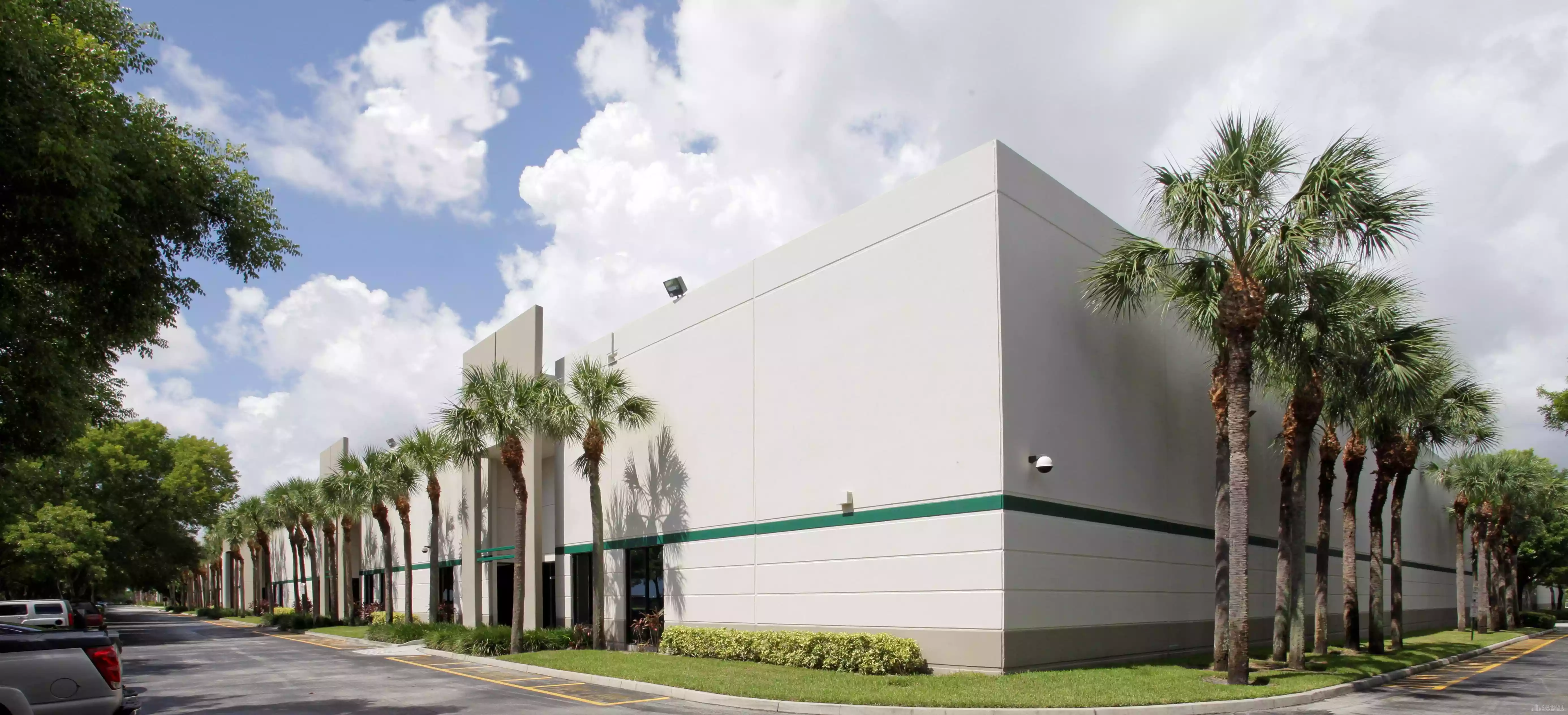 Center Port Distribution Center #300