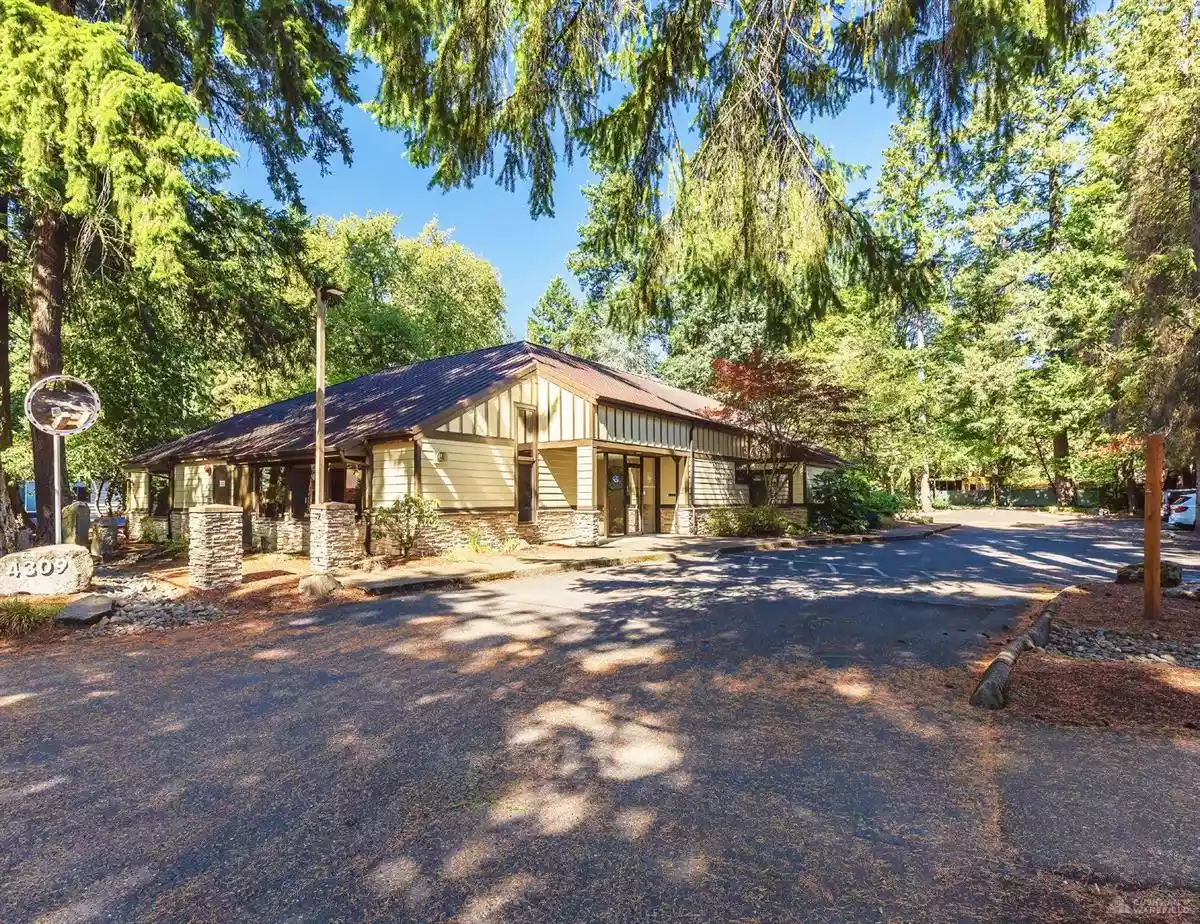 Lake Oswego - Mixed Use