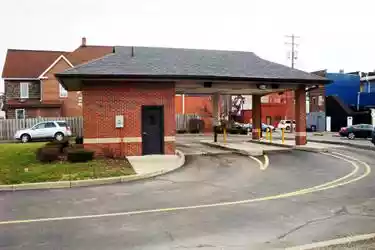 A2-28 Garfield Ave