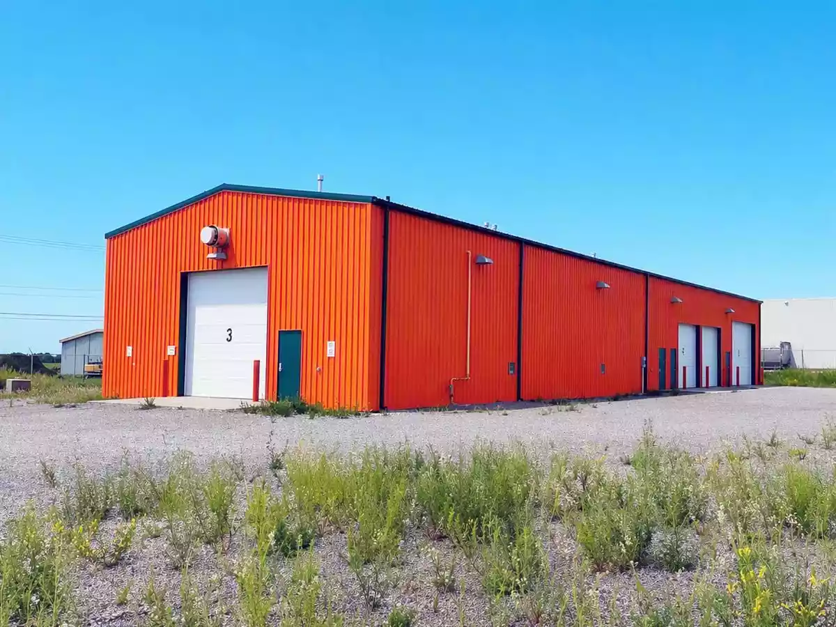 Pincher Creek - Warehouse/Distribution