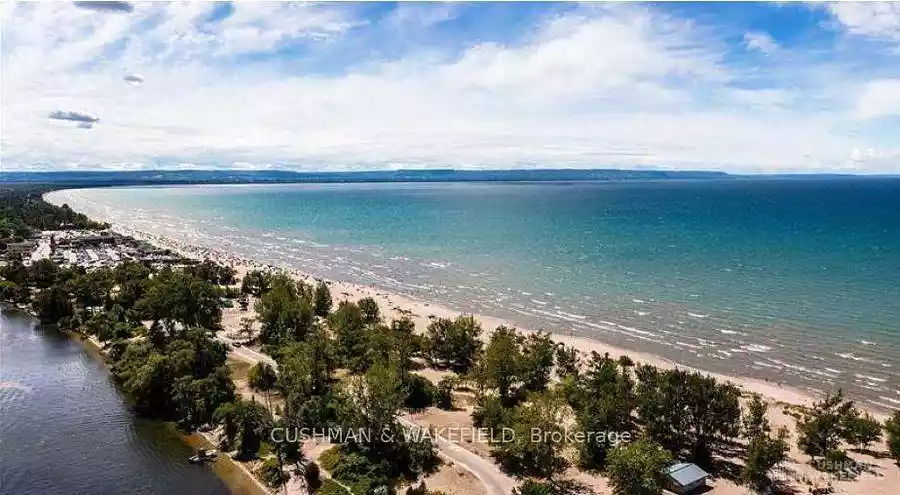 Wasaga Beach - Land