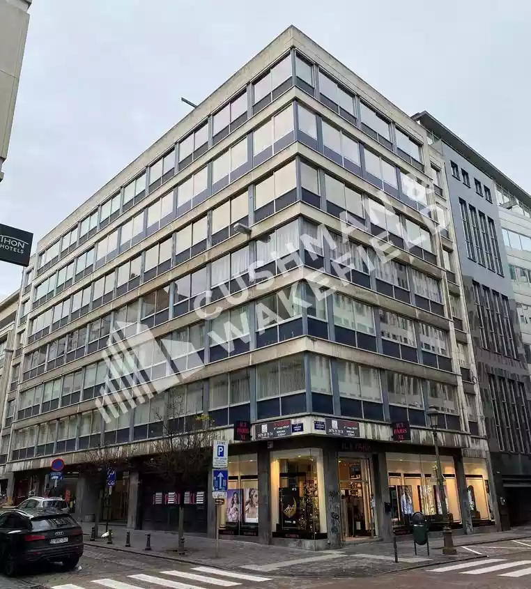 LUXCOM - COMMERCE 20/22