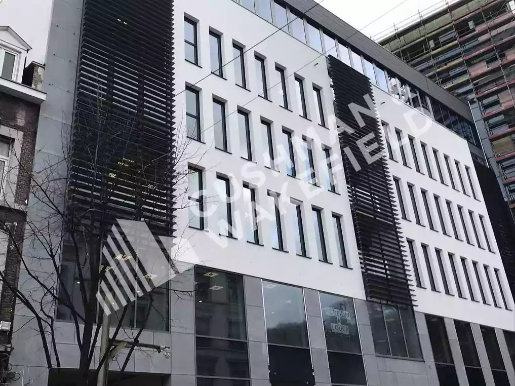 LIEGE OFFICE CENTER