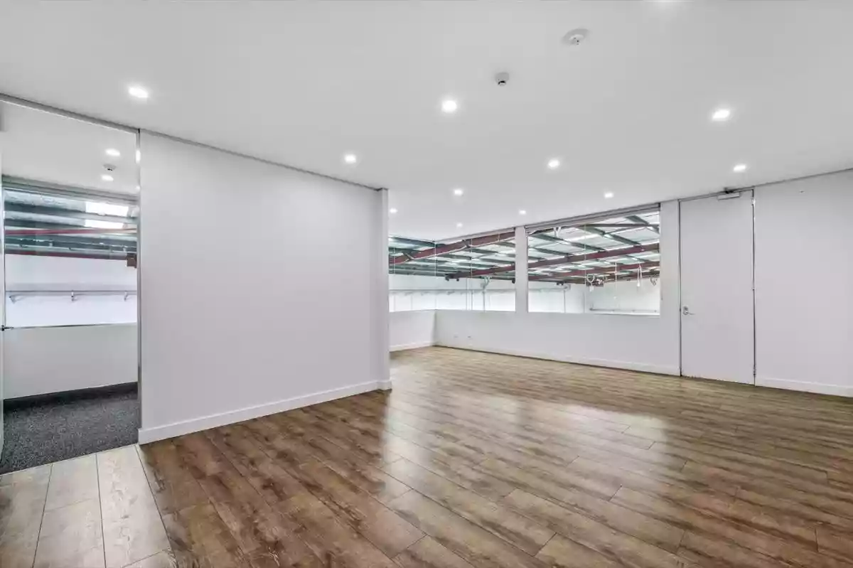 38 Sir Joseph Banks Street