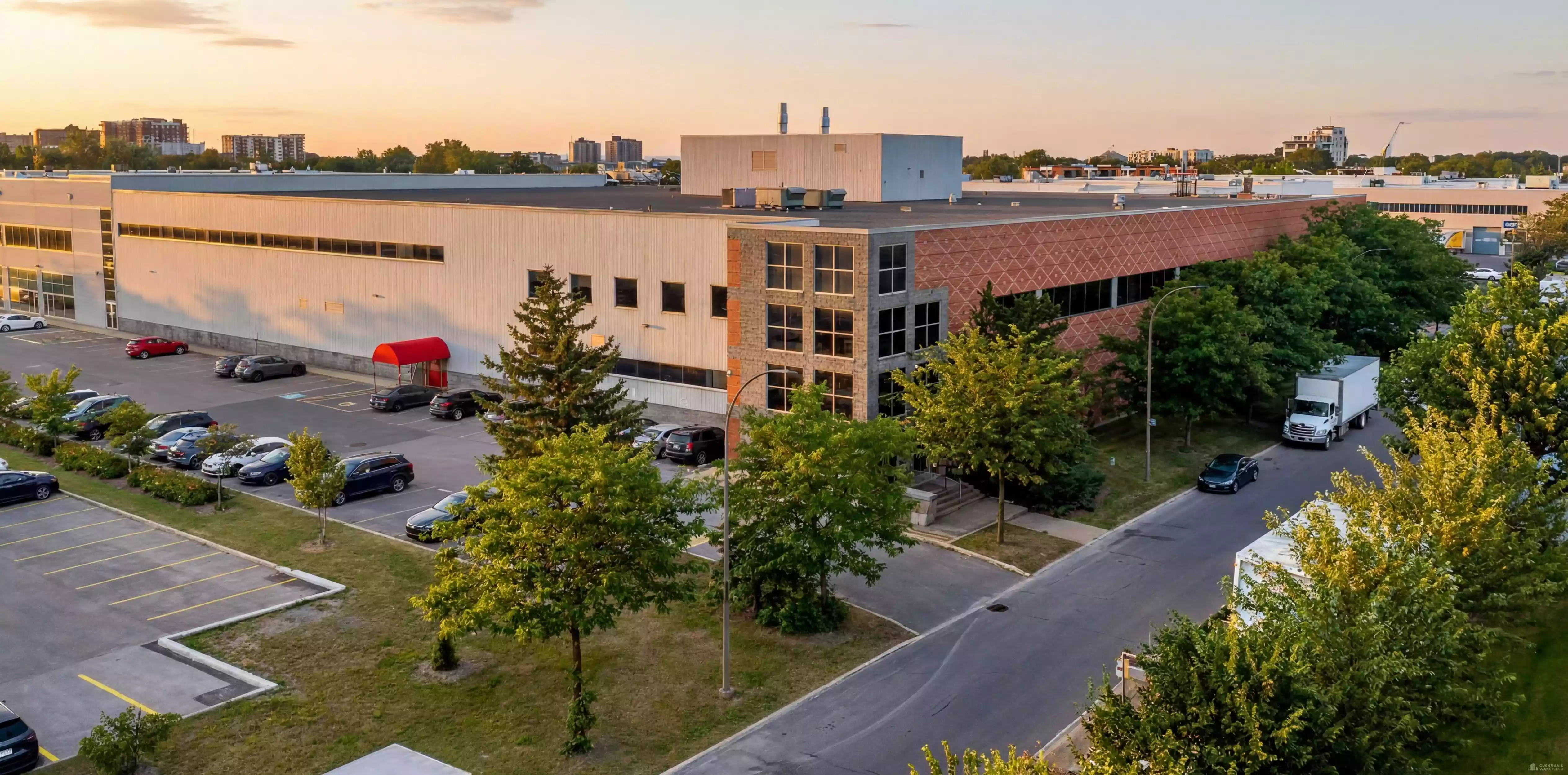 8275 Albert-Louis-Van-Houtte Avenue