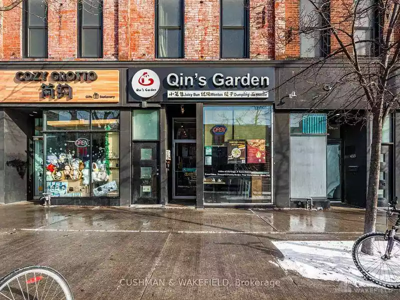 435 Spadina Avenue