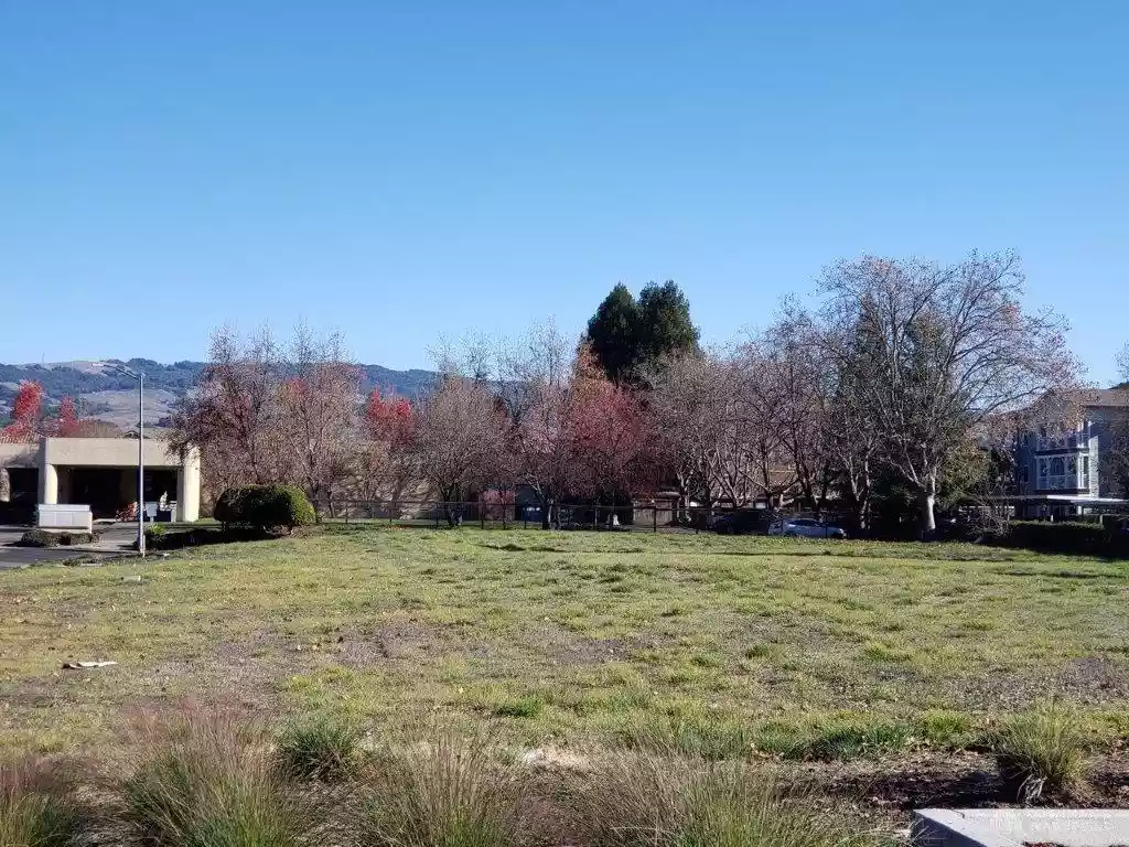 Rohnert Park - Office