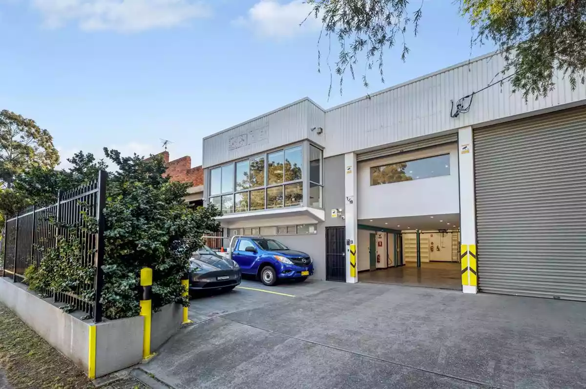 Unit 1/19 Underwood Avenue