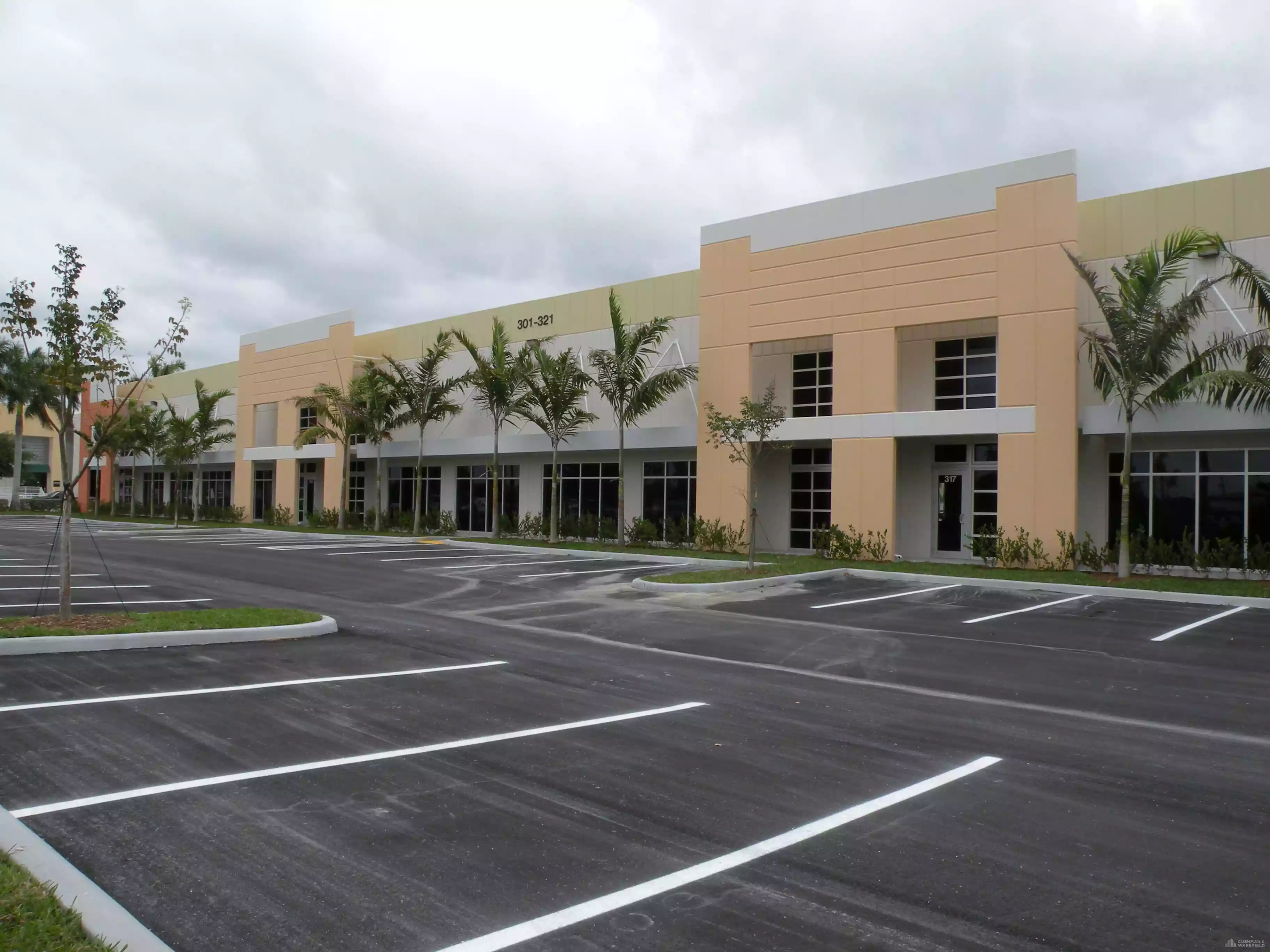 Broward International Commerce Center
