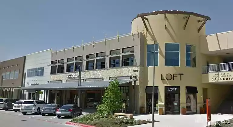 HILL COUNTRY GALLERIA F