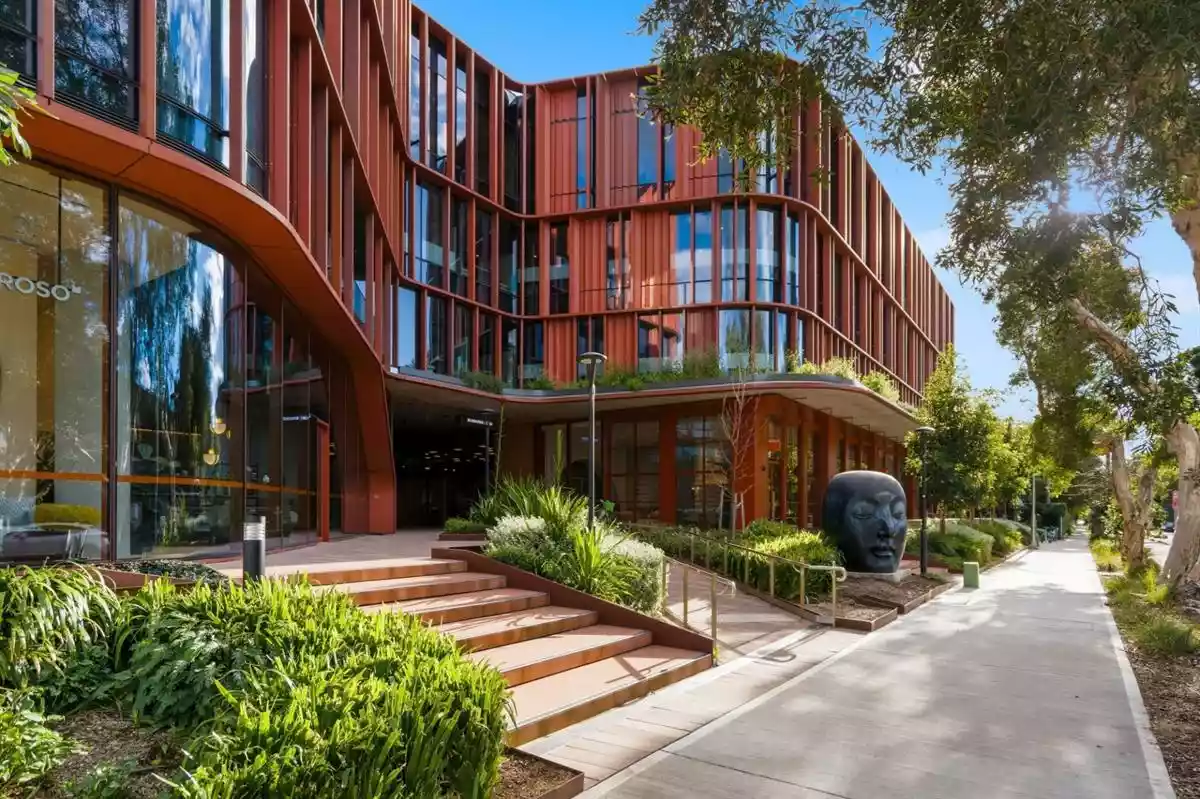 25 Bourke Road
