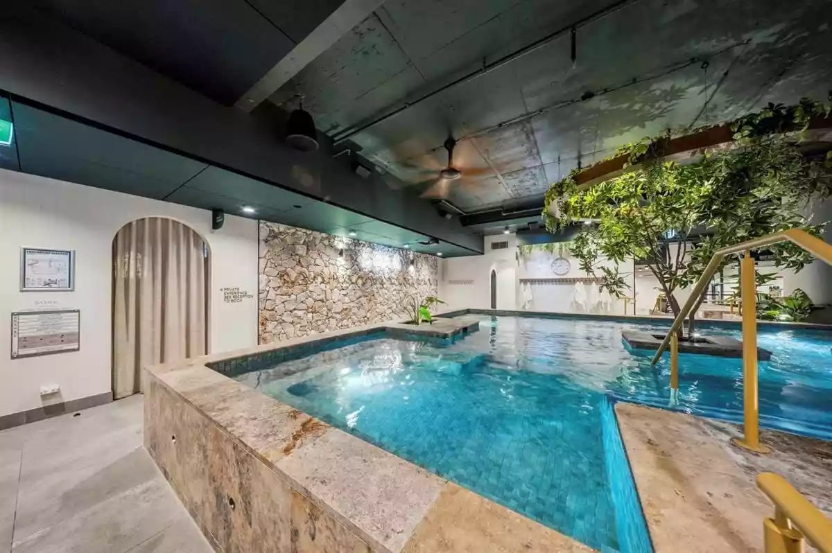 25 Bourke Road