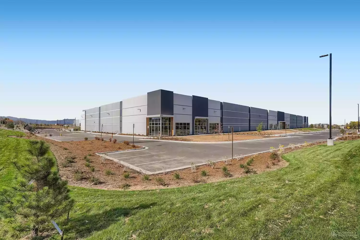 North Washington Commerce Center, Bldg. A