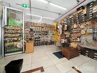 Shop 6/2 Queen St