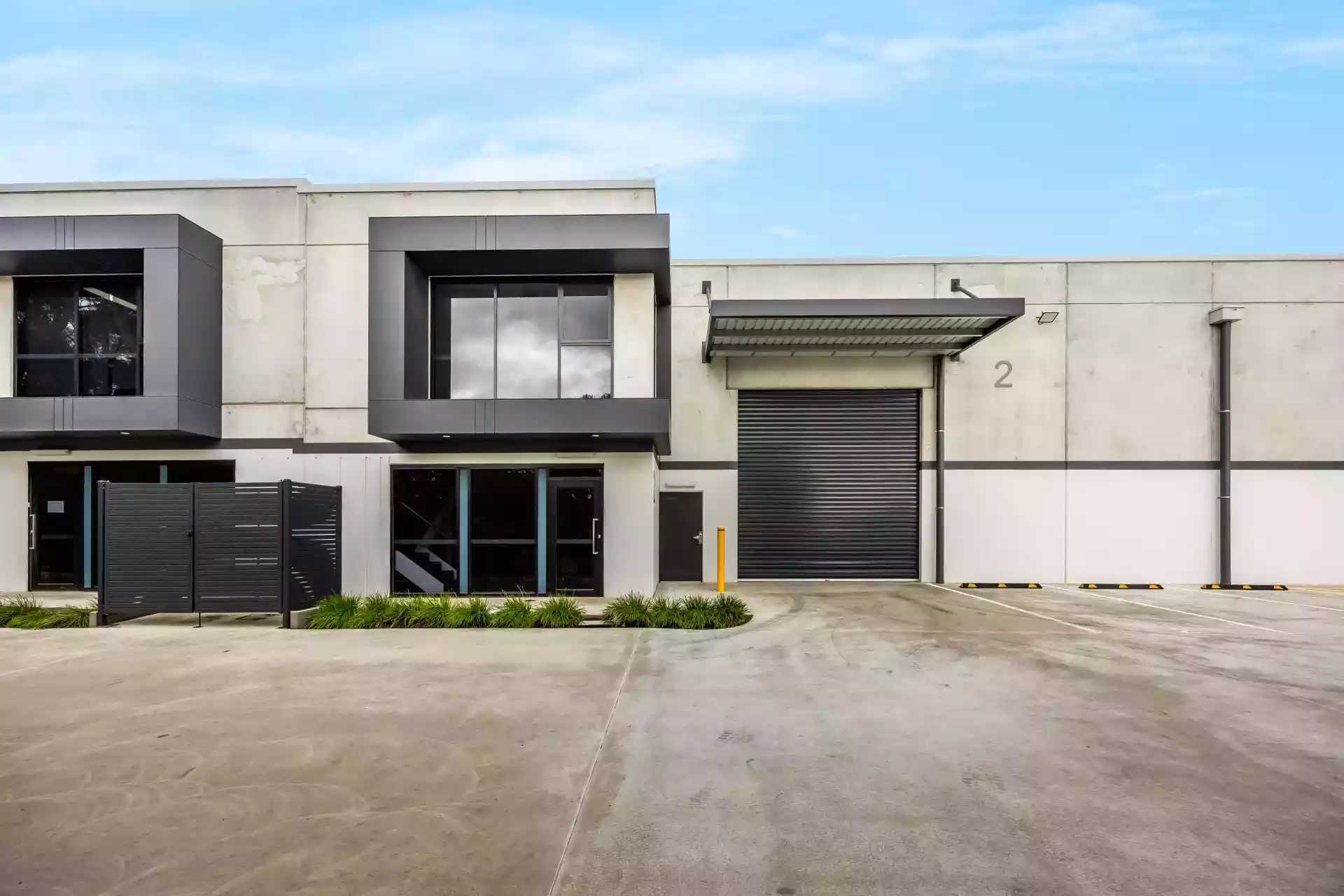 Modern Office Warehouse of 285 sqm*