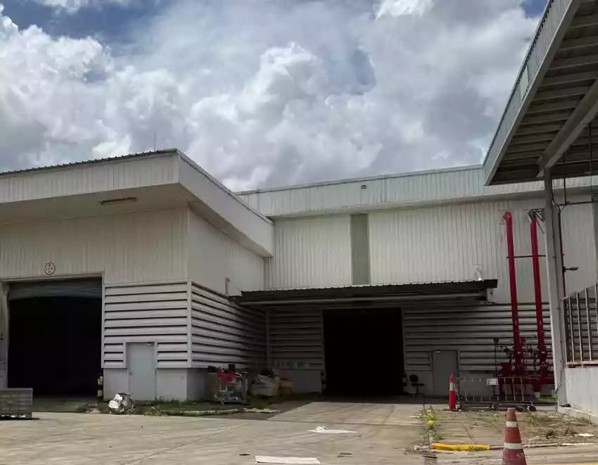 Factory 2,100 sqm. for rent in Amata City Rayong Industrial Estate