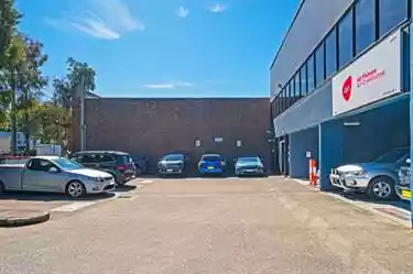 Unit 4/64-66 Burrows Road