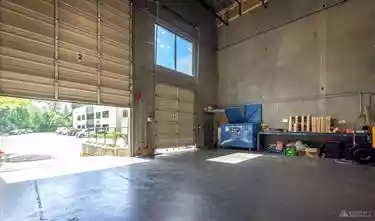 Burnaby - Warehouse/Distribution