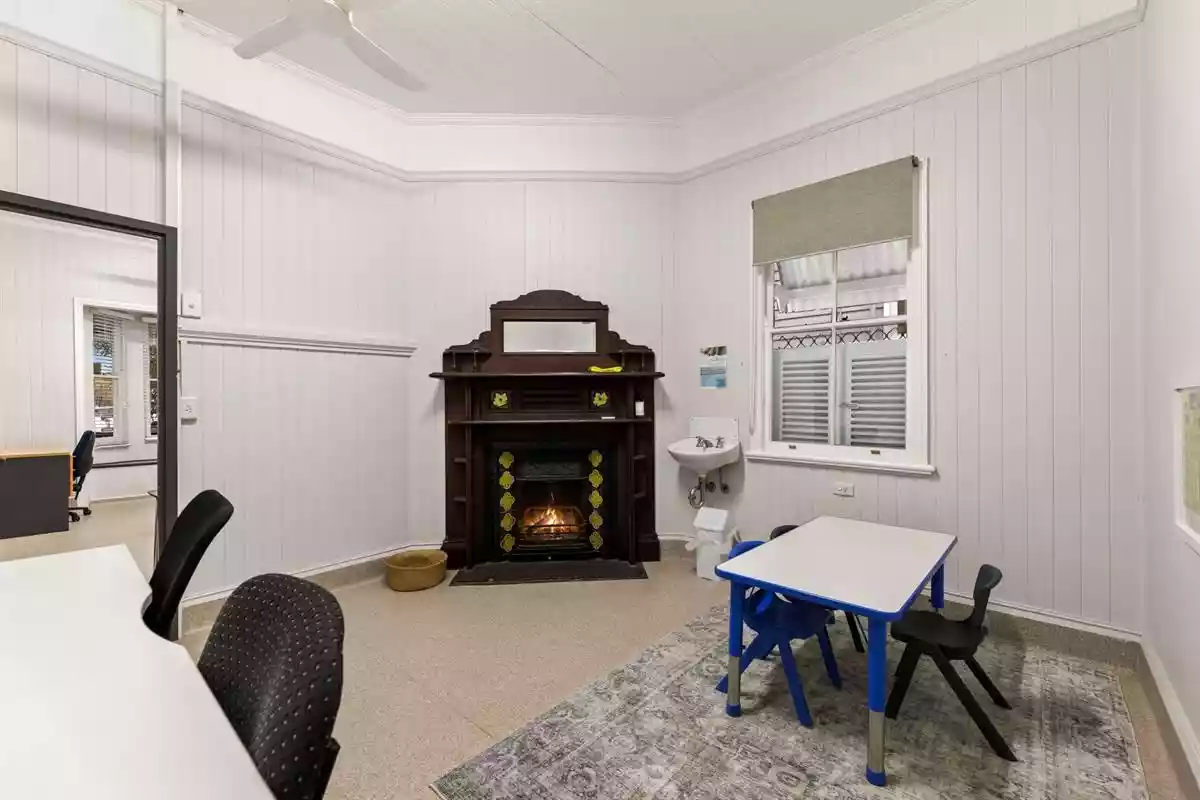 325 Margaret Street