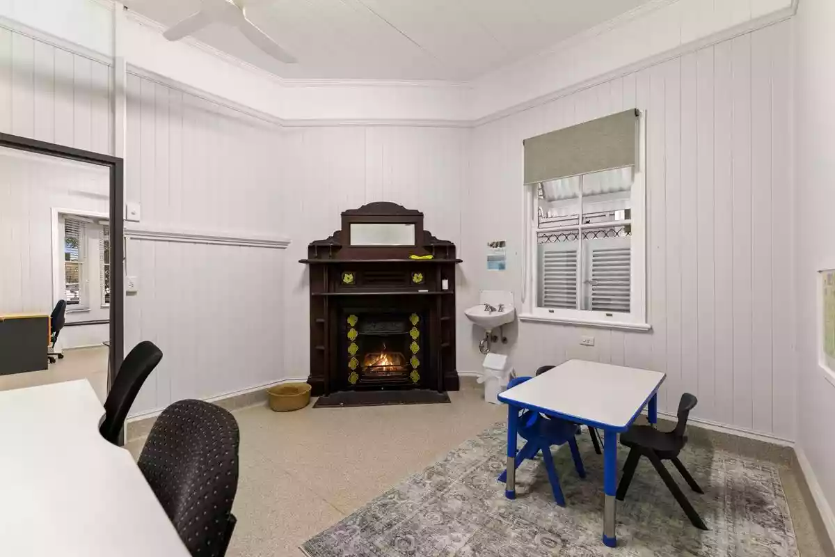 325 Margaret Street