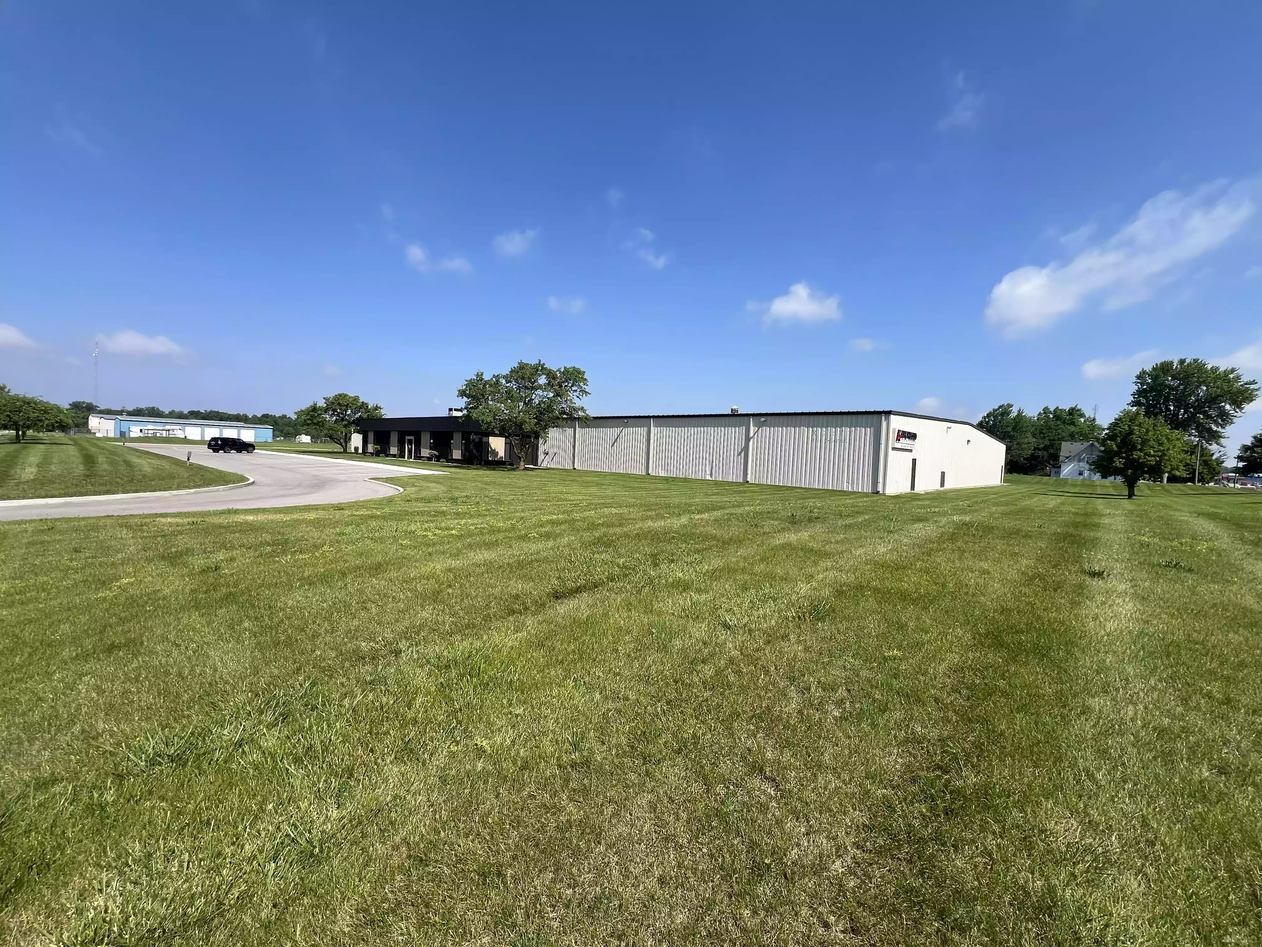 100 Taylor Parkway