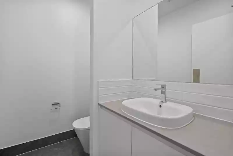 10-16/604 Pine Ridge Road
