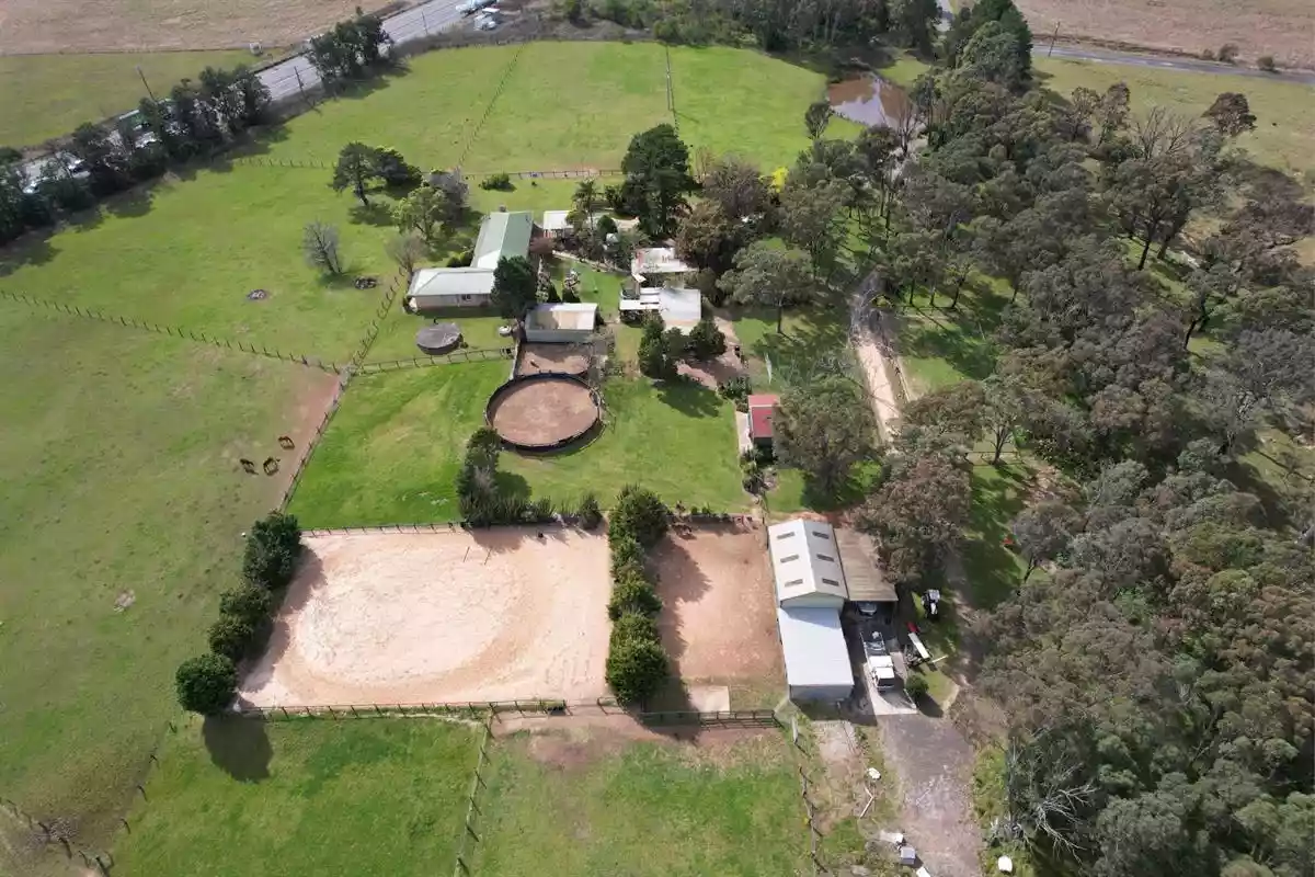 50 Janderra Lane