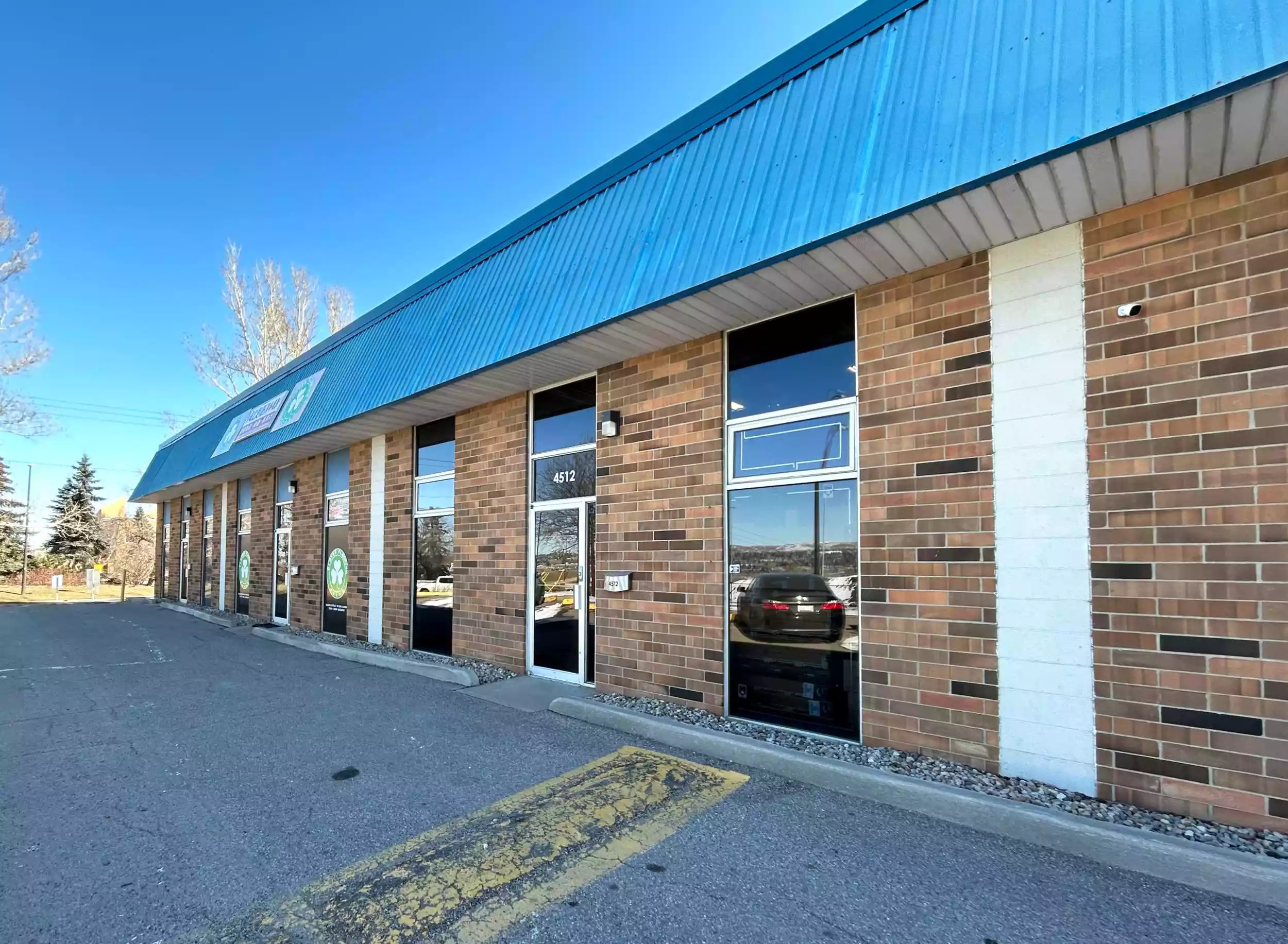 Calgary - Warehouse/Distribution