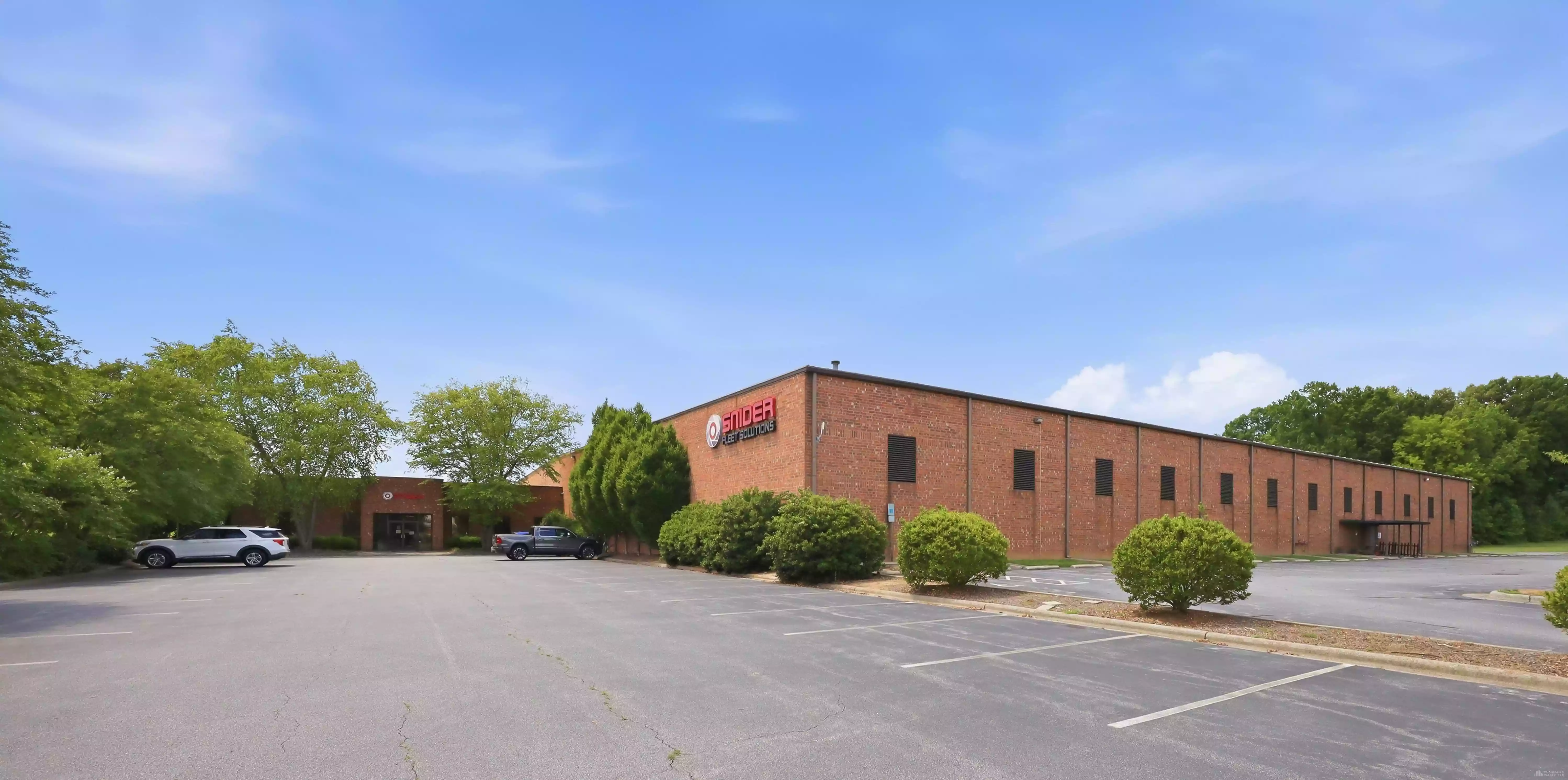 200 E Meadowview Rd