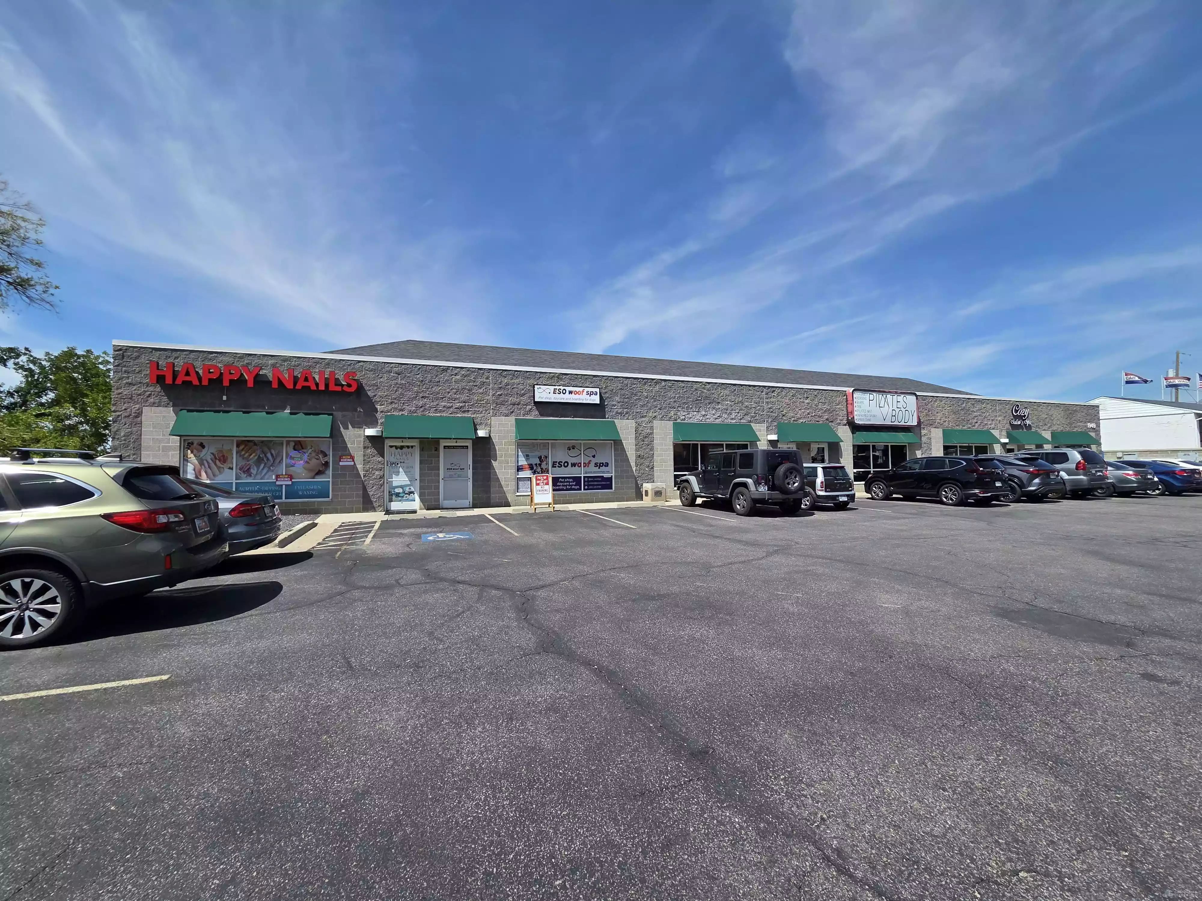 Ridgeview Plaza