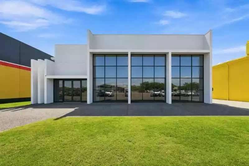 15 Gateway Drive