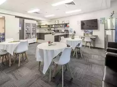 3/8 Miller St