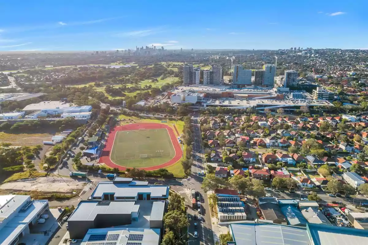 Unit 4/4 Jullian Close