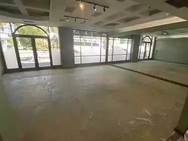 Victoria - Retail